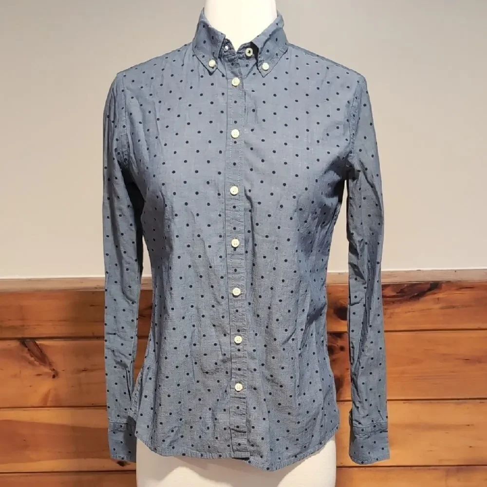 Banana Republic Blue Gray Shirt with Navy Dots